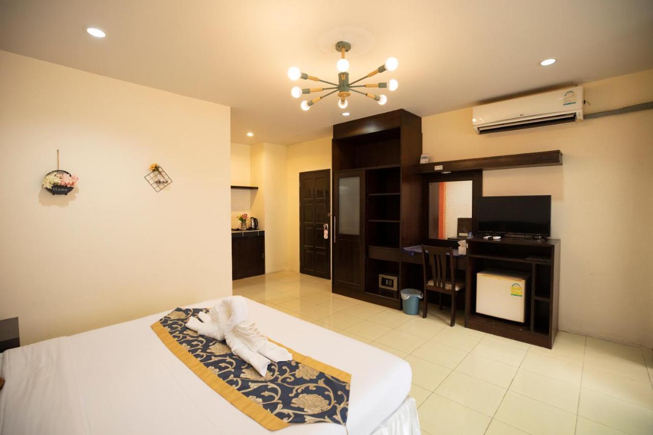 โรงแรมลิลลี่ฮอลิเดย์ Lily Holiday Hotel Patong ภายนอก รูปภาพ