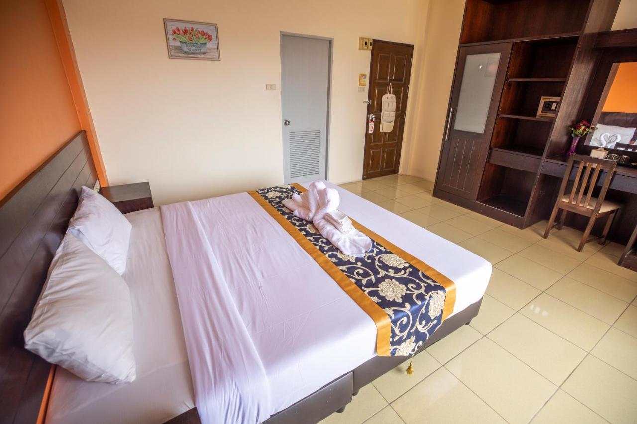 โรงแรมลิลลี่ฮอลิเดย์ Lily Holiday Hotel Patong ภายนอก รูปภาพ