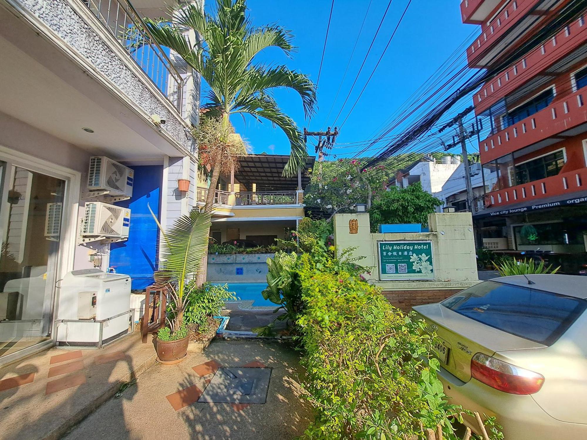 โรงแรมลิลลี่ฮอลิเดย์ Lily Holiday Hotel Patong ภายนอก รูปภาพ